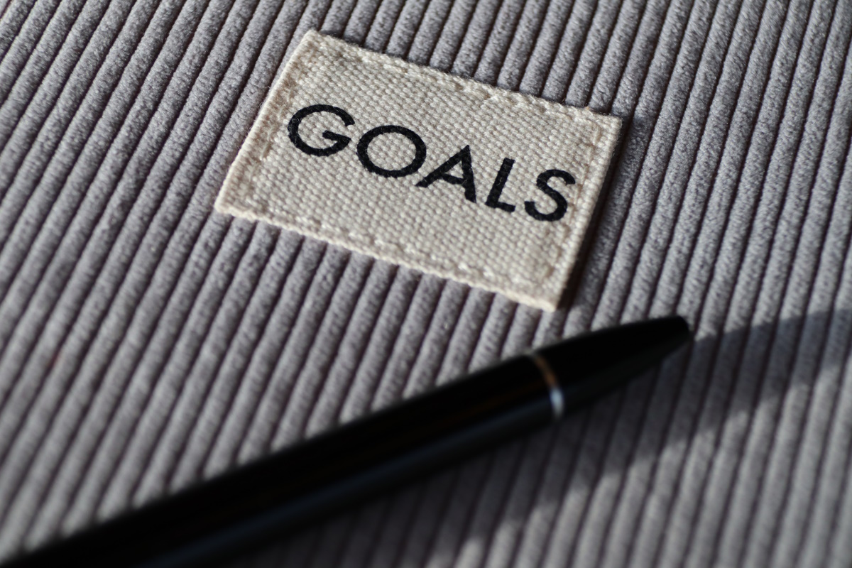 Make realistic, specific goals when learning a language
